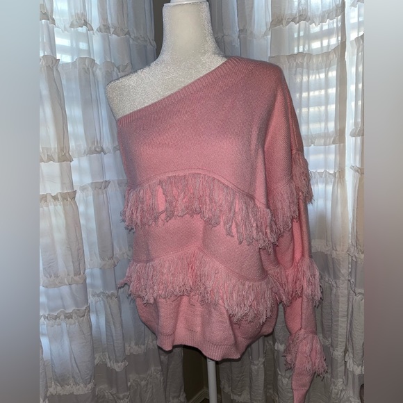 Peach love, one sleeve shoulder, pink sweater with fluff design size large - Picture 6 of 14